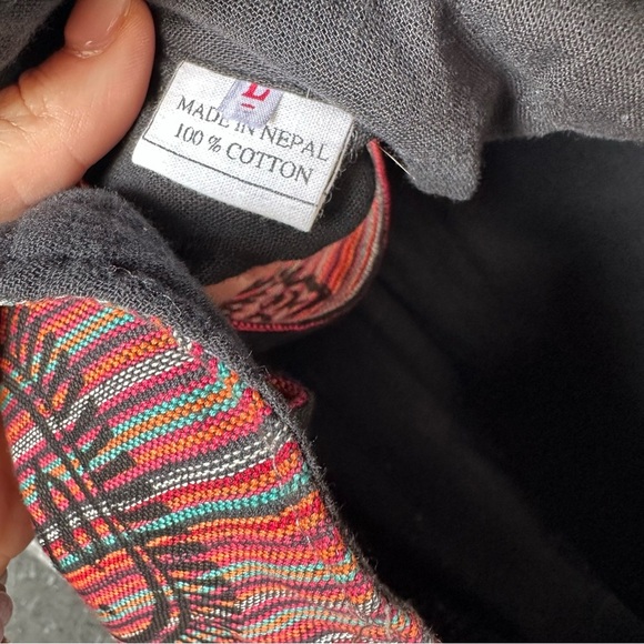 Kathmandu Express Medium Striped Sun Yin Yang ☯️ Vest With Elephants and Dragons - Picture 5 of 9